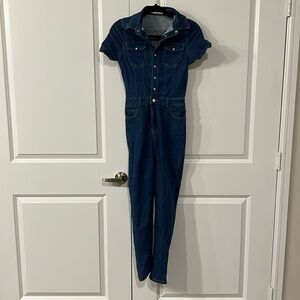 Lightly worn Mebon size S Jean jumpsuit short sleeve